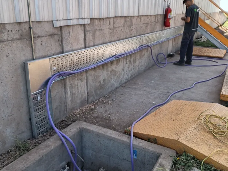 Acometida de alimentación montada sobre pared para la conexión del grupo electrógeno